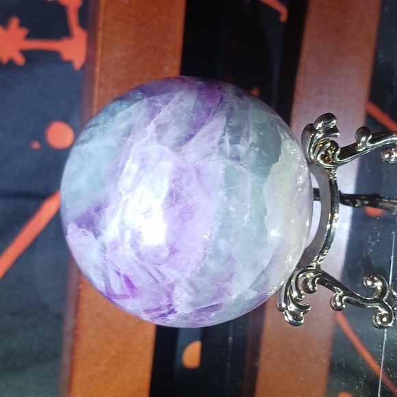Fluorite Sphere - Picture 5 of 10